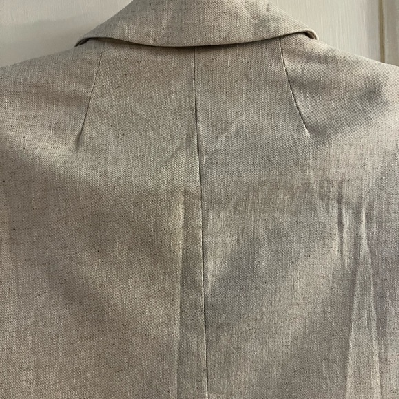 Banana Republic Long and Lean Linen Blazer - Picture 3 of 7